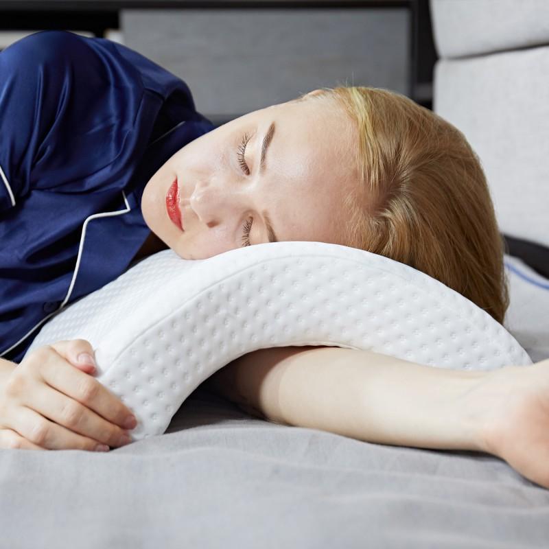 The Spooner Pillow